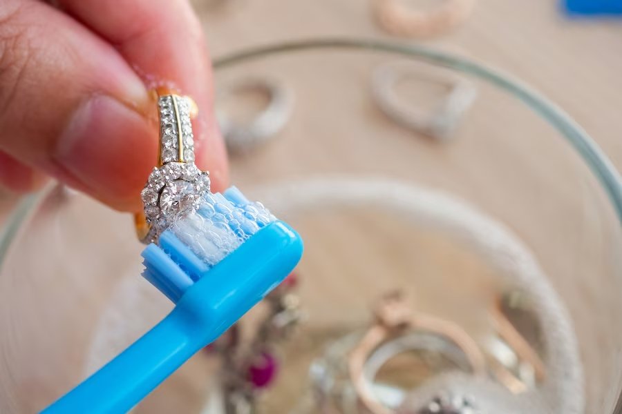 Jewelry Cleaning Guide